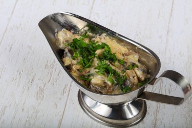 Cocotte julienne mantar ile