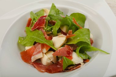 Salata ile proscuitto, mozzarella