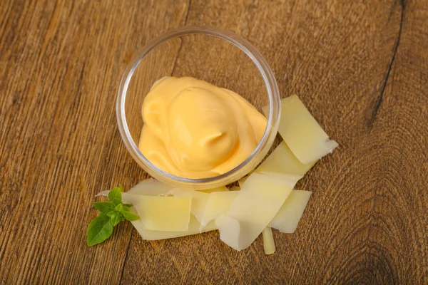 Вкусный сырный соус — стоковое фото