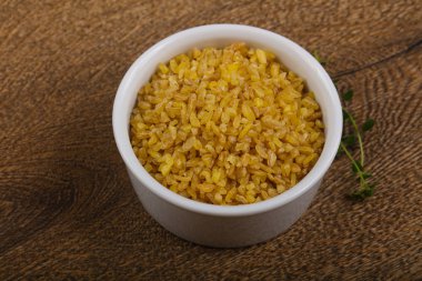 Kabın içinde ham bulgur
