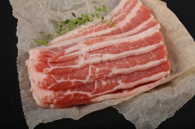 Ham dilimlenmiş jambon