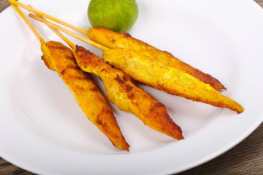 Tay geleneksel tavuk satay