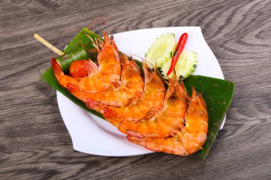 Tay tarzında karides şiş