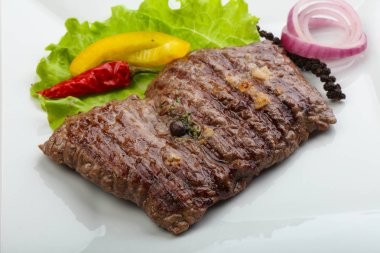 Izgara biftek.