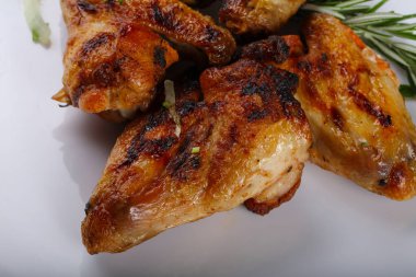 ızgara tavuk kanadı