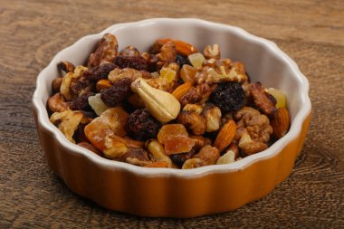 Fındık karışımı kase