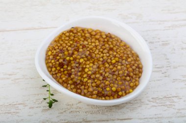 Kabın içinde hardal dijon