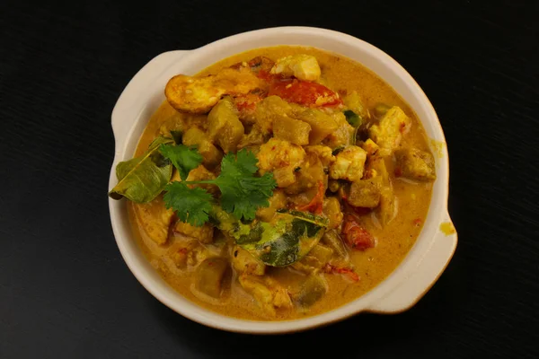 Délicieux poulet au curry — Photo