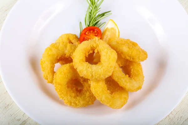 Gebratene Calamari-Ringe — Stockfoto