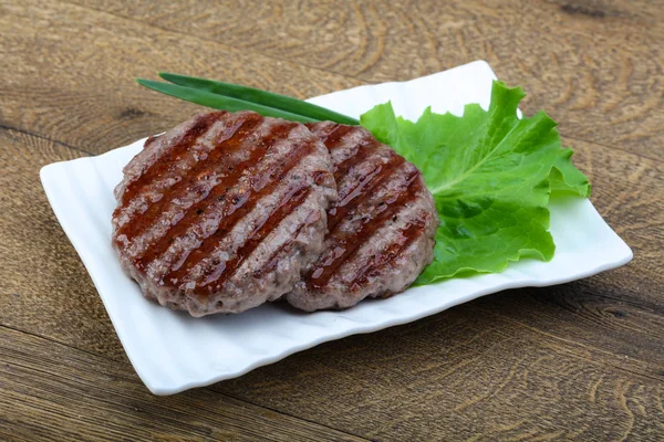 Chuletas de hamburguesa a la plancha — Foto de Stock