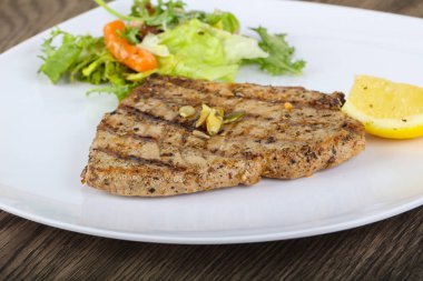 ızgara orkinos biftek