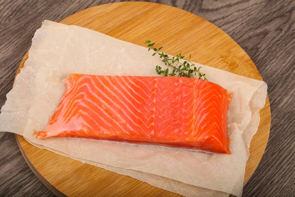 Filete de salmón con tomillo — Foto de Stock