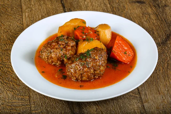 Minced meat balls with potato — Stock Photo, Image
