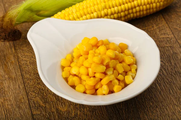 Sweet puszki kukurydzy — Zdjęcie stockowe