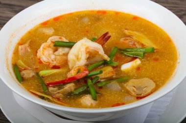 Tayland Mutfağı tom yam çorbası