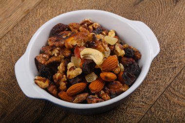 Fındık karışımı kase