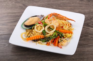 lezzetli deniz ürünleri spagetti