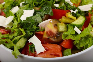 Taze Yunan salatası 