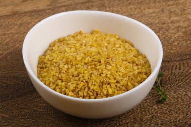 Kabın içinde ham bulgur