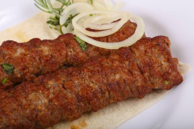 Sıcak sulu ızgara kebap