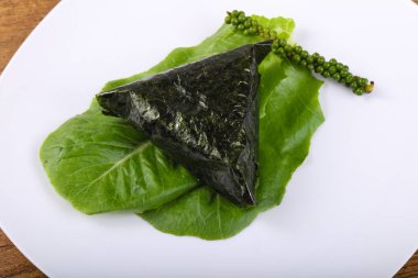 Japonya geleneksel gıda Onigiri