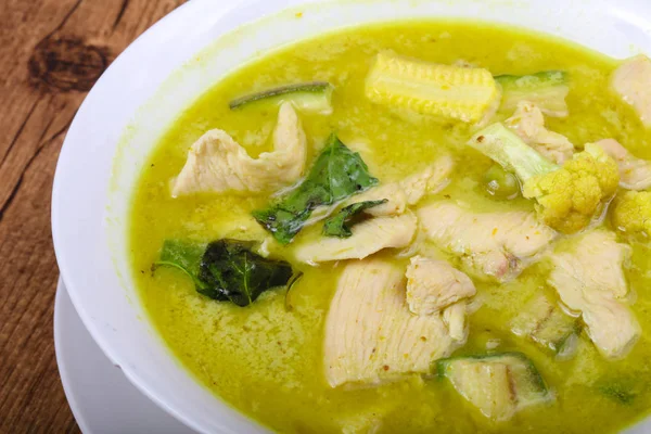 Asian cuisine Green curry — Stock Photo, Image