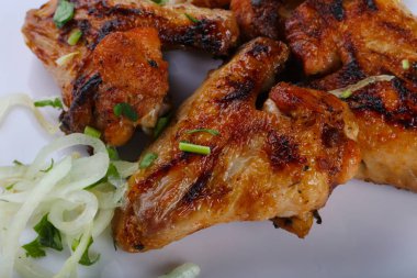 ızgara tavuk kanadı