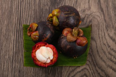 ünlü tropikal meyve Mangosteen