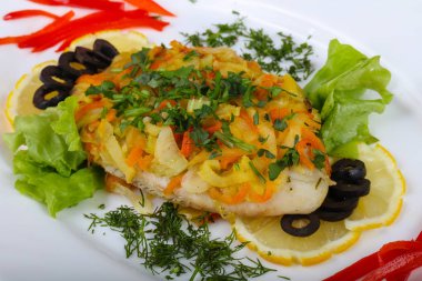 Sebzeli fırında tilapia