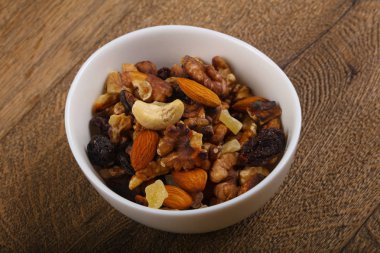 Fındık karışımı kase