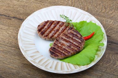 Izgara burget Beşamel sos