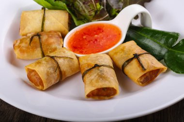 Geleneksel Asya böreği