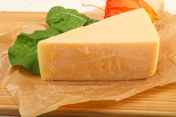 Köstlicher Parmesan — Stockfoto