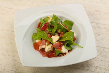 Salata ile proscuitto, mozzarella