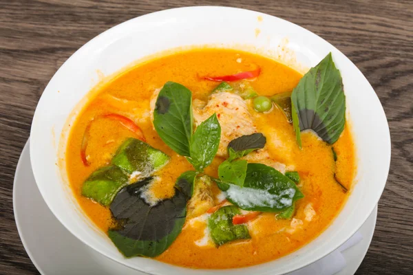 Baharatlı kırmızı köri