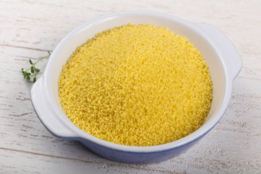 Kabın içinde ham kuskus