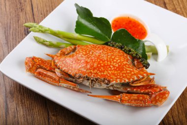 Lezzetli haşlanmış Yengeç