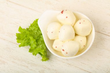 MIDI Mozzarella topları