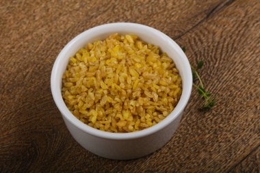 Kabın içinde ham bulgur