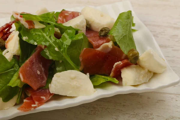 Salata ile proscuitto, mozzarella