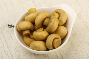 Kabın içinde Marine petrol