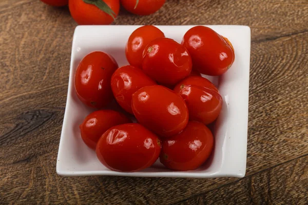 Kiszone pomidory cherry — Zdjęcie stockowe