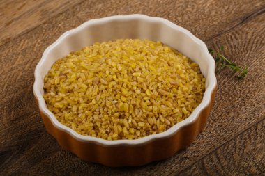 Kabın içinde ham bulgur