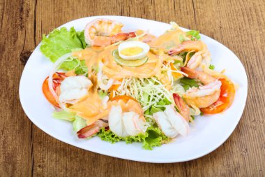 lezzetli karides kokteyl