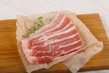 Ham dilimlenmiş jambon