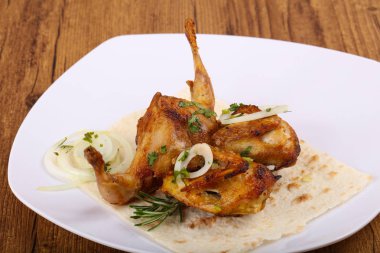 lezzetli ızgara bıldırcın