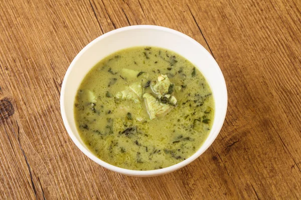 Tay geleneksel yeşil köri