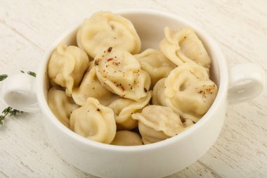 Kabın içinde Rus köfte