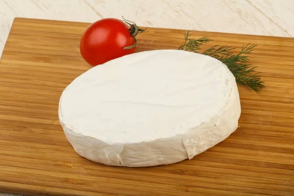 Lezzetli Camembert peyniri — Stok fotoğraf