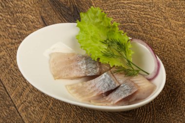 Dilimlenmiş ringa balığı filetosu